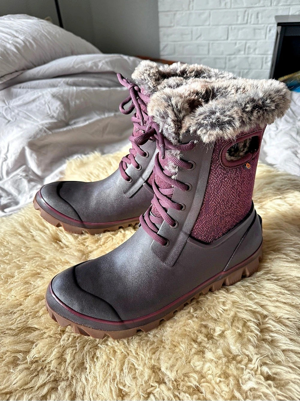 BOGS Arcata Faded Wine Faux Fur-Lined Winter Boots Purple US 12